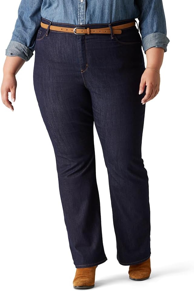 Levi Strauss Signature Gold Women's '03 Essentials Mid Rise Bootcut Jeans