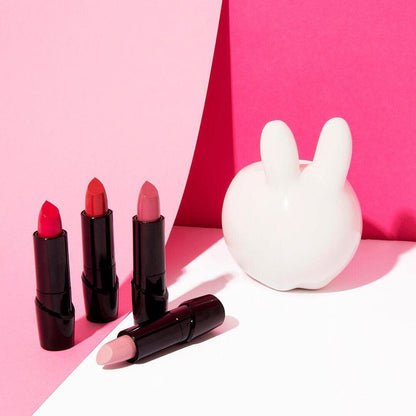 wet n wild Silk Finish Lipstick, Hydrating Rich Buildable Lip Color, Formulated with Vitamins A,E, & Macadamia for Ultimate Hydration, Cruelty-Free & Vegan - A Short Affair