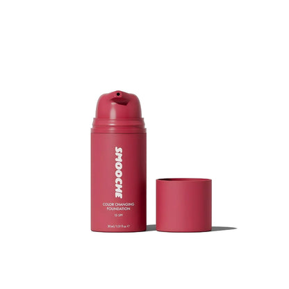 Smooche Color Changing Foundation - Skin Tone Adapting Liquid Foundation for Women, Self Adjusting Natural Finish, Blurs Imperfections & Fine Lines, SPF 15,1.01 Fl Oz