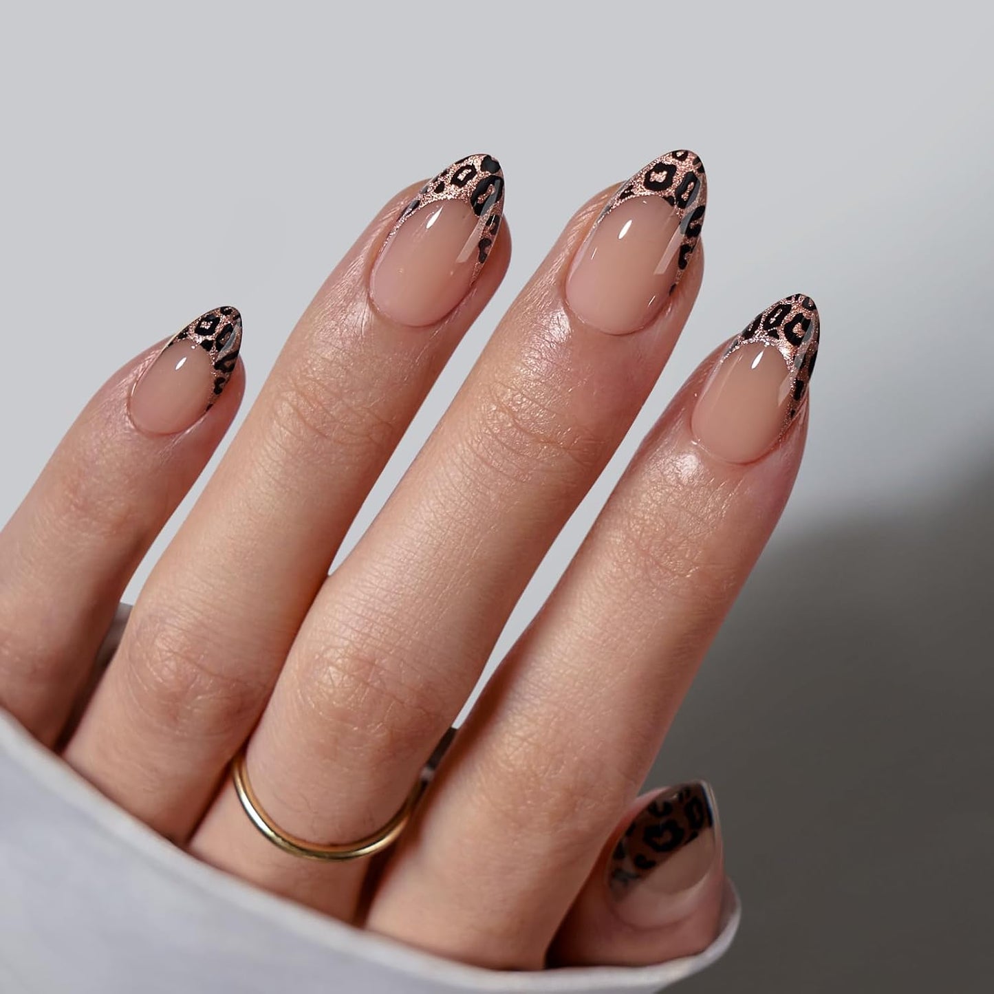 BTArtbox Press On Nails, Vanilla Cream, Short Square, Ombre Peach, 32Ct