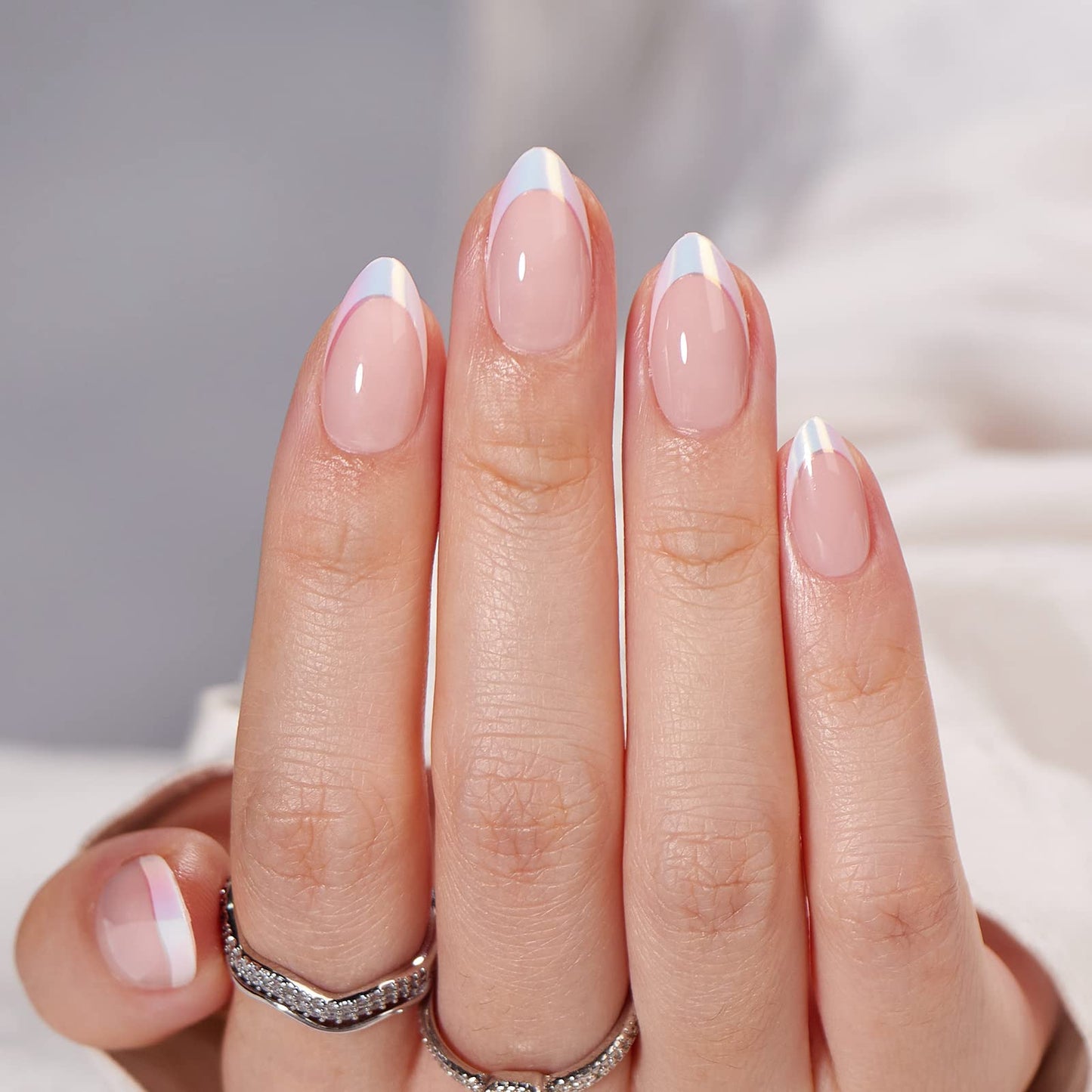 BTArtbox Press On Nails, Cream Puff, Short Almond, Ombre Off White, 32Ct