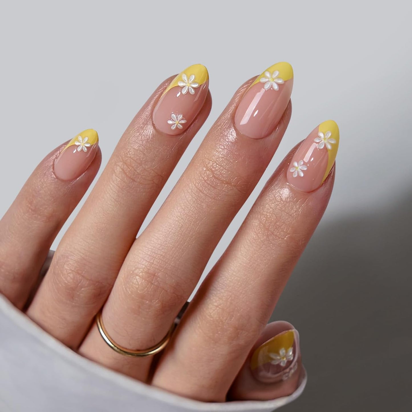 BTArtbox Press On Nails, Vanilla Cream, Short Square, Ombre Peach, 32Ct