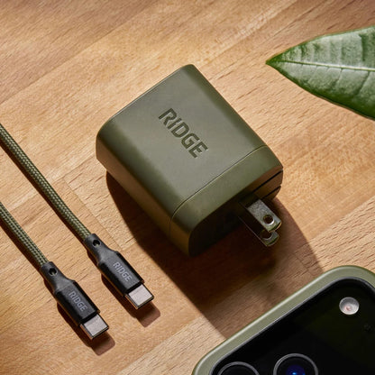 Ridge 20W Magnetic Power Bank Battery Pack 10,000mAh - Fast Charging, Compatible with MagSafe - Portable Charger Flight-Safe Travel Powerbank - Built-in Cables & Magnetic Attachment (Matte Black)
