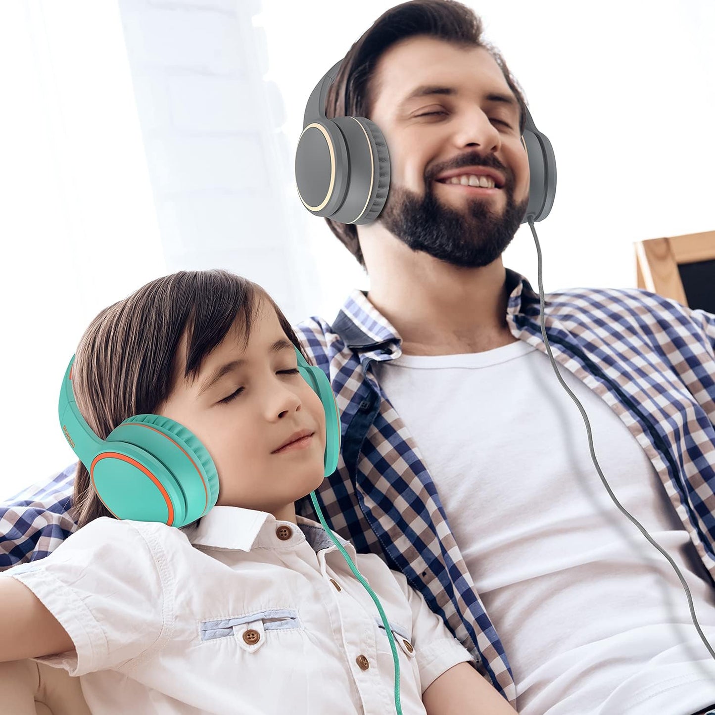 R10 Over-Ear Headphones with Microphone, Lightweight Folding Stereo Bass Headset with 1.5M No-Tangle Cord, Portable Wired Headphones for Smartphone Tablet Computer MP3 / 4 (Grey)