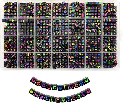 Looconi 810pcs Gold Letter Beads Square 6x6mm White Cube Acrylic Alphabet A-Z with Heart Pattern and Crystal Line for Jewelry Making