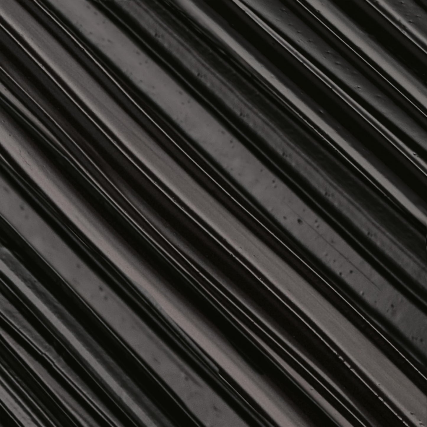 L'Oreal Paris Voluminous Panorama Chromatic Mascara, Volumizing and Lengthening Brown Mascara, Longwear, Smudge-Resistant and Washable, 705 Brown Leather