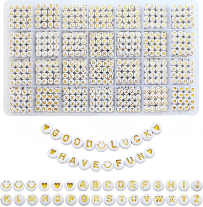 Looconi 810pcs Gold Letter Beads Square 6x6mm White Cube Acrylic Alphabet A-Z with Heart Pattern and Crystal Line for Jewelry Making