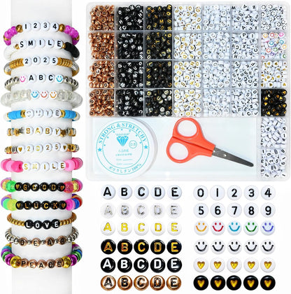 Looconi 810pcs Gold Letter Beads Square 6x6mm White Cube Acrylic Alphabet A-Z with Heart Pattern and Crystal Line for Jewelry Making