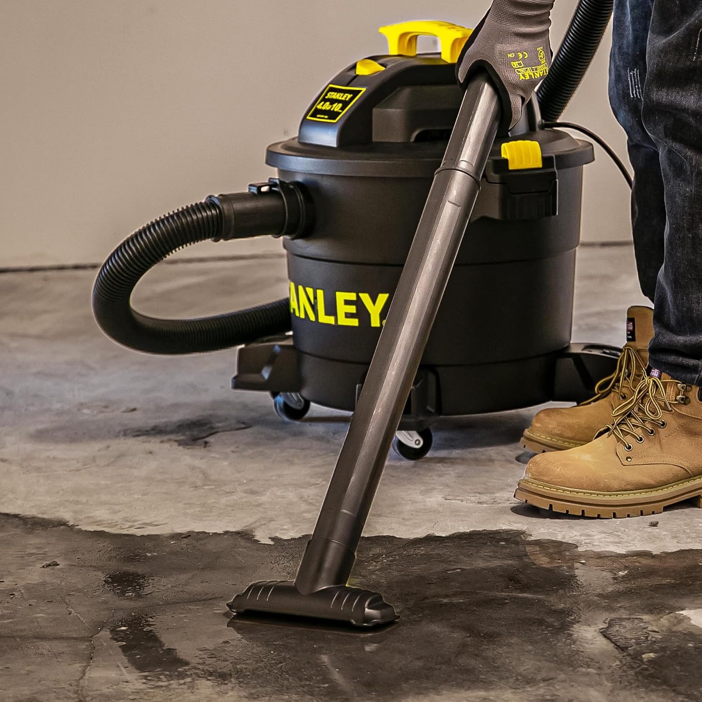 STANLEY Shop Vac SL18115P, 5 Gallon Peak 4 Horsepower Wet Dry Vacuums, Blower 3 in 1 Functions 15 Feet Cleaning Range for Garage, Carpet Clean, Shop Cleaning, Car Detailing with Attachments
