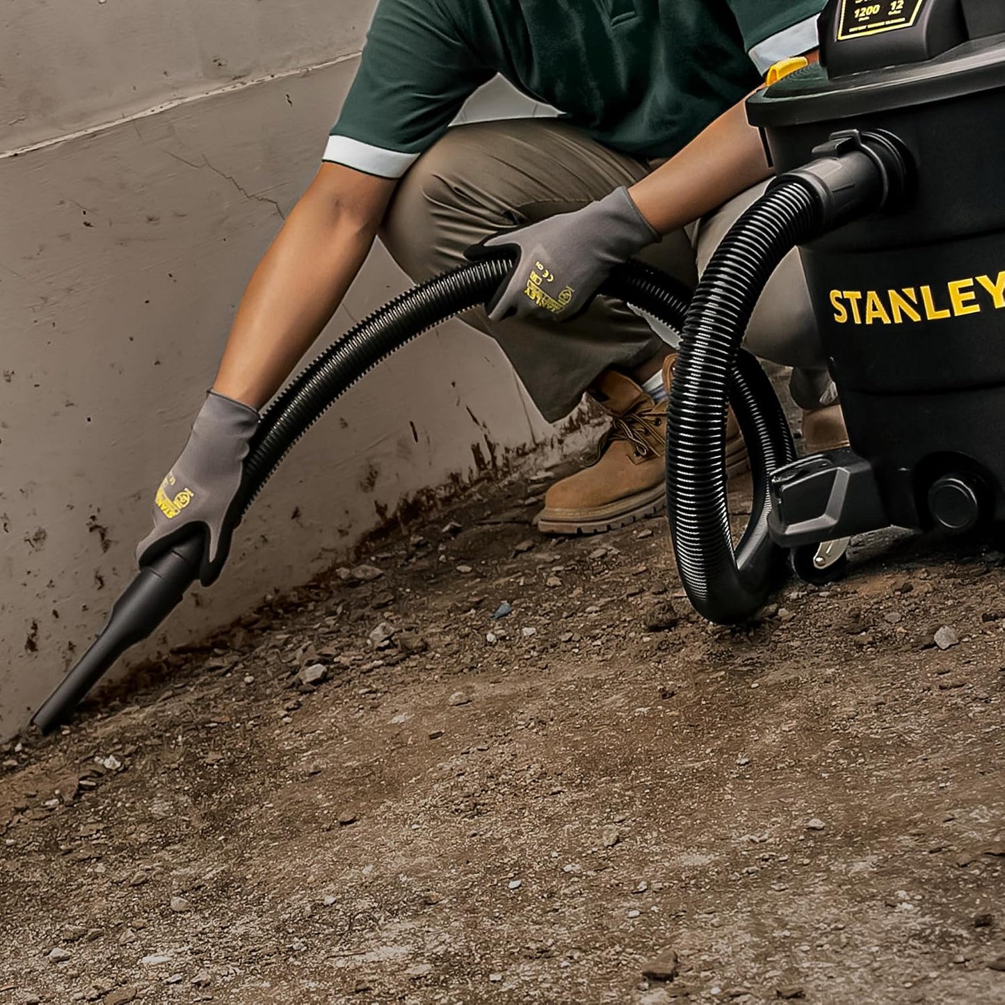 STANLEY Shop Vac SL18115P, 5 Gallon Peak 4 Horsepower Wet Dry Vacuums, Blower 3 in 1 Functions 15 Feet Cleaning Range for Garage, Carpet Clean, Shop Cleaning, Car Detailing with Attachments