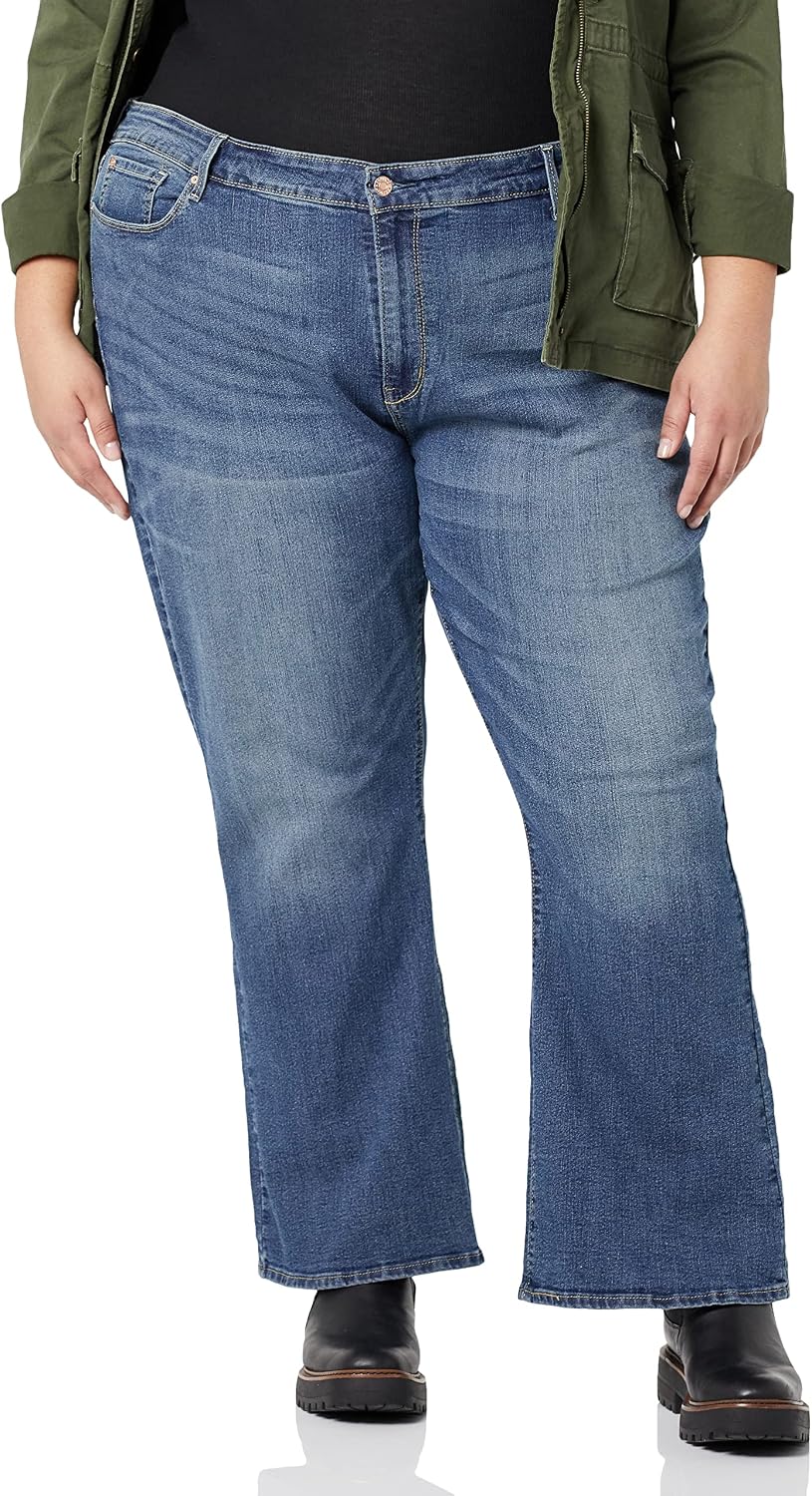 Levi Strauss Signature Gold Women's '03 Essentials Mid Rise Bootcut Jeans